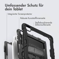 Accezz Robustes Back Cover mit Schultergurt Apple iPad Pro 13 (2025) M5 / (2024) M4 - Schwarz