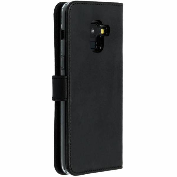 Selencia Echtleder Klapphülle Samsung Galaxy A8 (2018) - Schwarz