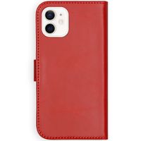 Selencia Echtleder Klapphülle Apple iPhone 12 Mini - Rot
