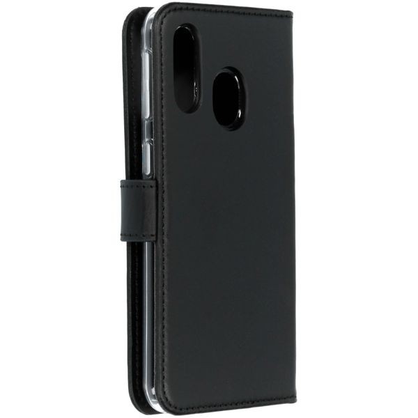 Selencia Echtleder Klapphülle Samsung Galaxy A40 - Schwarz