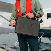UAG Civilian Shock Laptop Hülle 13-14 Zoll - Laptop Sleeve - Schwarz