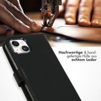 Selencia Echtleder Klapphülle Apple iPhone 15 - Schwarz