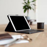Accezz Bluetooth Keyboard Klapphülle Samsung Galaxy Tab A11 Plus - QWERTZ / DE - Schwarz
