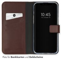 Selencia Echtleder Klapphülle Apple iPhone 15 - Braun