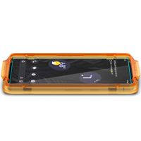 Spigen GLAStR Fit Displayschutzfolie 2er-Pack + Applicator Google Pixel 7a