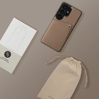 Selencia Riva Back Cover mit Kartenfach Samsung Galaxy S26 Ultra - Mocha Brown