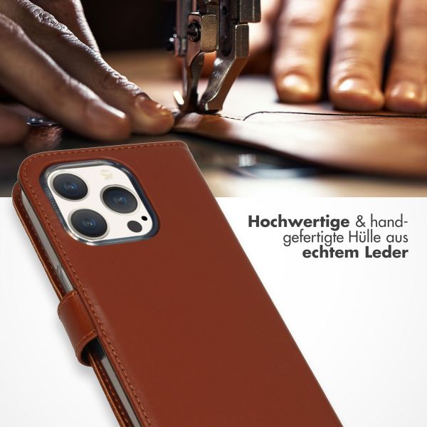 Selencia Echtleder Klapphülle Apple iPhone 15 Pro - Hellbraun