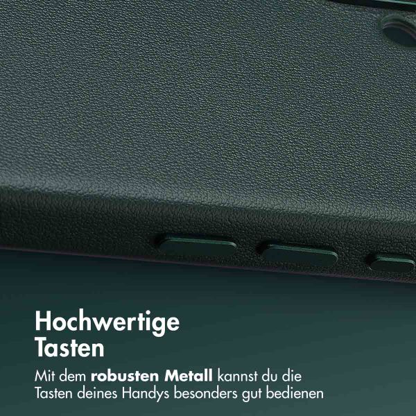 Accezz MagSafe Leather Backcover Apple iPhone 16 - Cedar Green