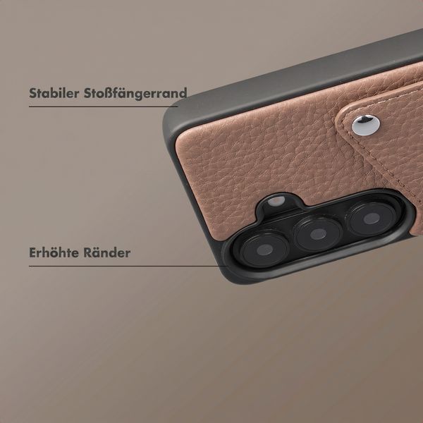 Selencia Riva Back Cover mit Kartenfach Samsung Galaxy S26 Plus - Mocha Brown