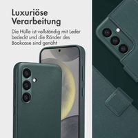 Accezz 2-in-1 Klapphülle aus Leder mit MagSafe Samsung Galaxy S24 - Cedar Green