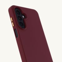 Selencia Rivièra Backcover mit MagSafe mit abnehmbaren Haken Samsung Galaxy A18 / A17 / A16 / A26 - Bold Burgundy