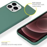 Accezz Liquid Silikoncase Apple iPhone 13 Pro Max - Dunkelgrün