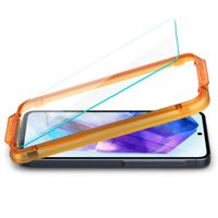 Spigen GLAStR Fit Displayschutzfolie 2er-Pack + Applicator Samsung Galaxy A55