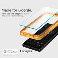 Spigen GLAStR Fit Displayschutzfolie 2er-Pack + Applicator Google Pixel 7a