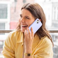 Accezz Liquid Silikoncase mit MagSafe Samsung Galaxy S25 Edge - Violett