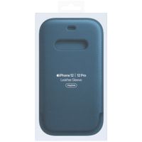 Apple Ledersleeve MagSafe Apple iPhone 12 (Pro) - Baltic Blue