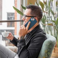 Accezz Leather Backcover mit MagSafe Apple iPhone 14 Plus - Dunkelblau