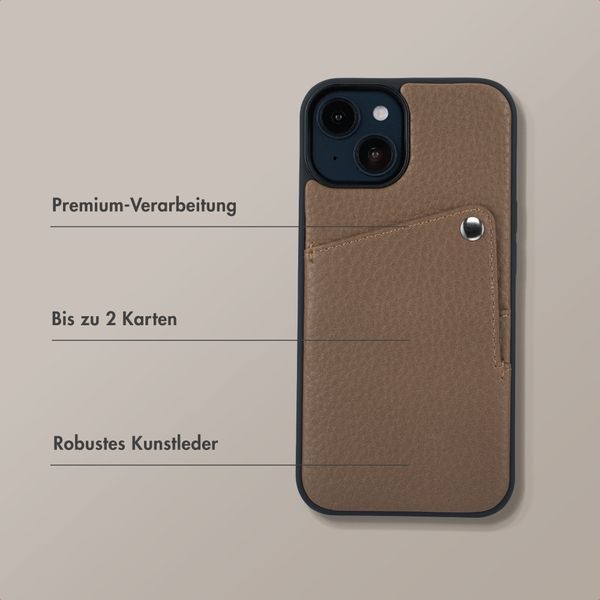 Selencia Riva Back Cover mit Kartenfach Apple iPhone 15 - Mocha Brown