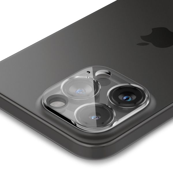 Spigen GLAStR Optik Camera Lens Protector - Kamerainsel-Schutz (2er-Pack) Apple iPhone 16 Pro (Max) / 15 Pro (Max) / 14 Pro (Max) - Transparent
