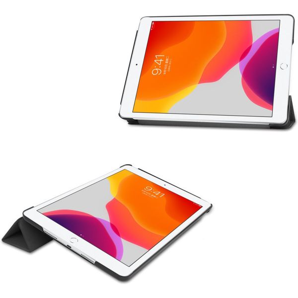 Accezz Trifold Klapphülle Apple iPad 9 (2021) 10.2 Zoll / iPad 8 (2020) 10.2 Zoll / iPad 7 (2019) 10.2 Zoll - Schwarz