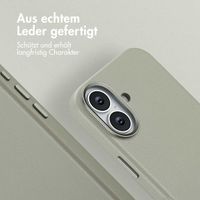 Accezz MagSafe Leather Backcover Apple iPhone 17 - Light Grey