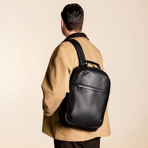 Accezz Leather Laptop Rucksack 16 Zoll - Schwarz