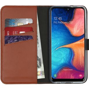 Selencia Echtleder Klapphülle Samsung Galaxy A20e - Hellbraun