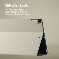 Accezz Classic Klapphülle Apple iPad 9 (2021) 10.2 Zoll / iPad 8 (2020) 10.2 Zoll / iPad 7 (2019) 10.2 Zoll - Greige