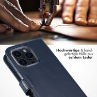 Selencia Echtleder Klapphülle Apple iPhone 16 Pro - Blau