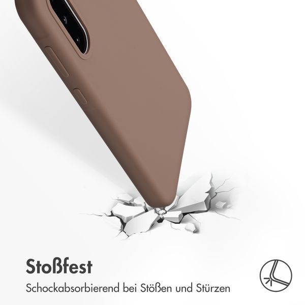 Accezz Liquid Silikoncase Samsung Galaxy A36 / A56 - Hellbraun
