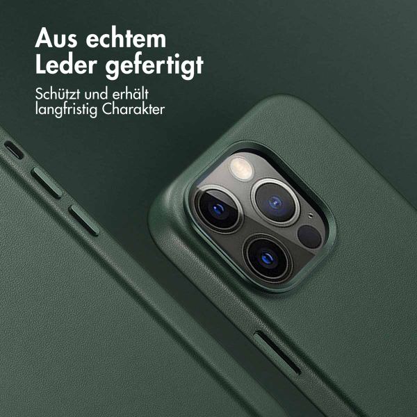Accezz MagSafe Leather Backcover Apple iPhone 13 Pro - Cedar Green