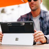 UAG Scout Backcover mit Handschlaufe Microsoft Surface Pro 12 - Black