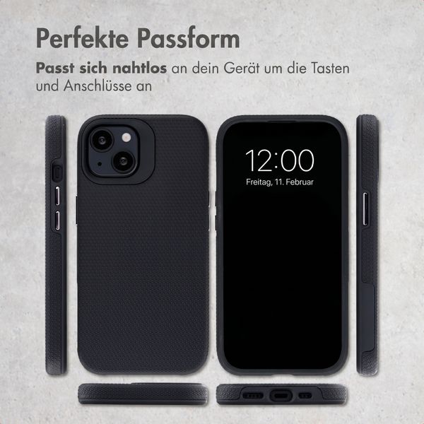 Accezz Tough Back Cover mit MagSafe Apple iPhone 13 - Schwarz