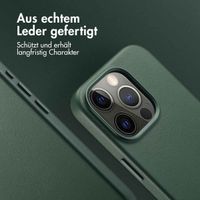 Accezz MagSafe Leather Backcover Apple iPhone 15 Pro - Cedar Green
