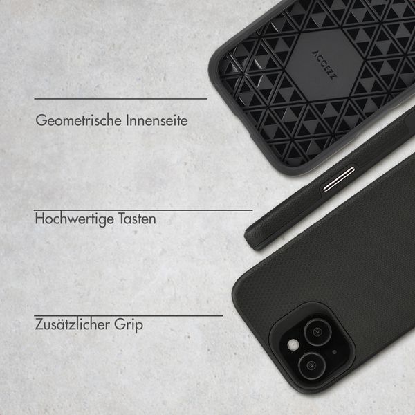 Accezz Tough Back Cover mit MagSafe Apple iPhone 15 - Schwarz