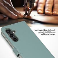 Selencia Echtleder Klapphülle Samsung Galaxy S23 FE - Air Blue