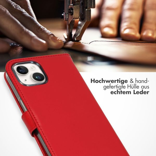 Selencia Echtleder Klapphülle Apple iPhone 15 Plus - Rot