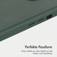 Accezz Backcover mit MagSafe Apple iPhone 15 - Grün