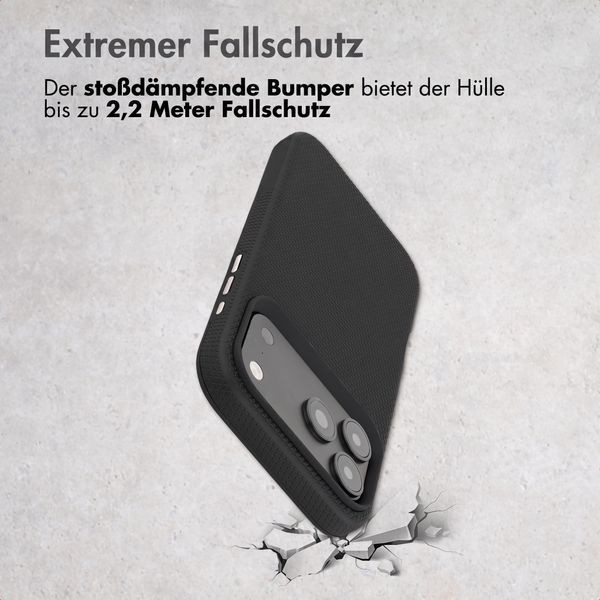 Accezz Tough Back Cover mit MagSafe Apple iPhone 18 Pro Max / 17 Pro Max - Schwarz
