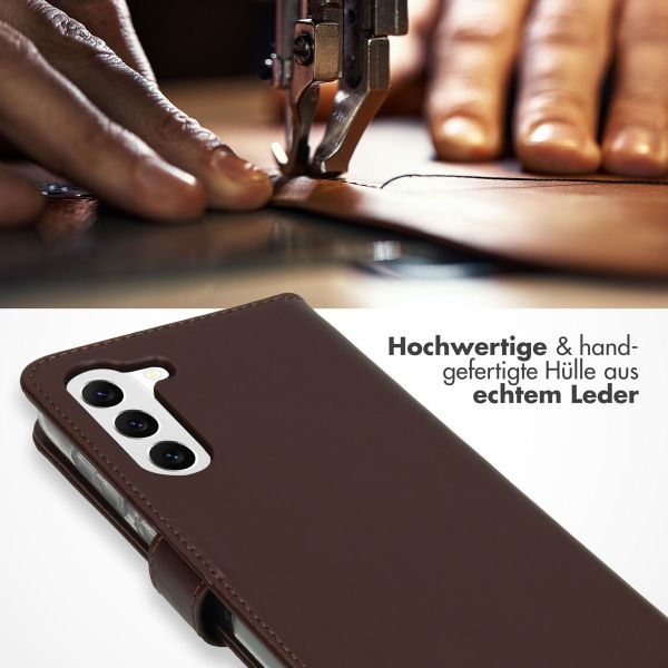 Selencia Echtleder Klapphülle Samsung Galaxy S23 - Braun