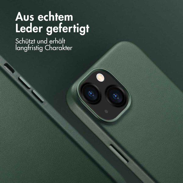 Accezz MagSafe Leather Backcover Apple iPhone 13 - Cedar Green