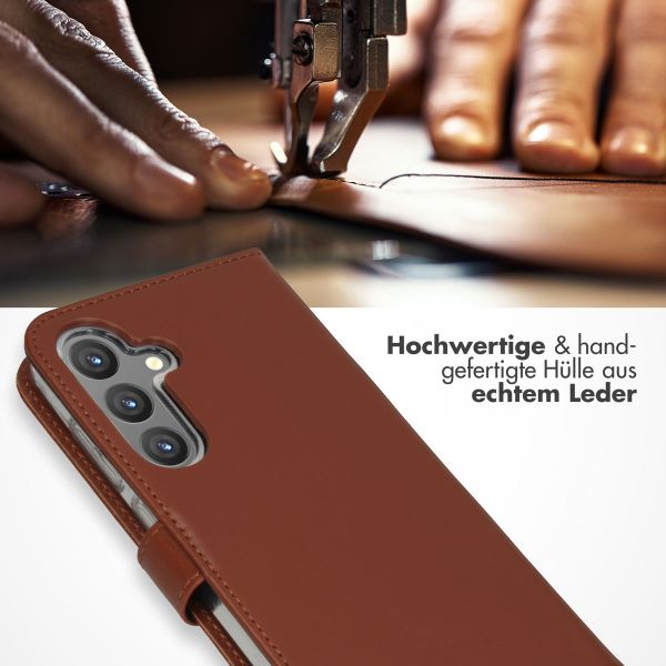 Selencia Echtleder Klapphülle Samsung Galaxy S24 Plus - Hellbraun