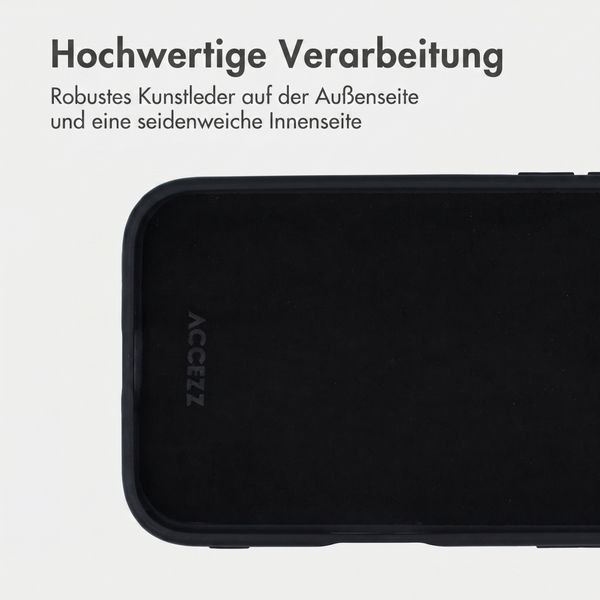 Accezz Backcover mit MagSafe Apple iPhone 17 Pro - Schwarz