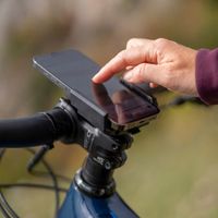 SP Connect Universal Charging Phone Clamp für SPC+ Mounts - Kabelloses Laden - Schwarz