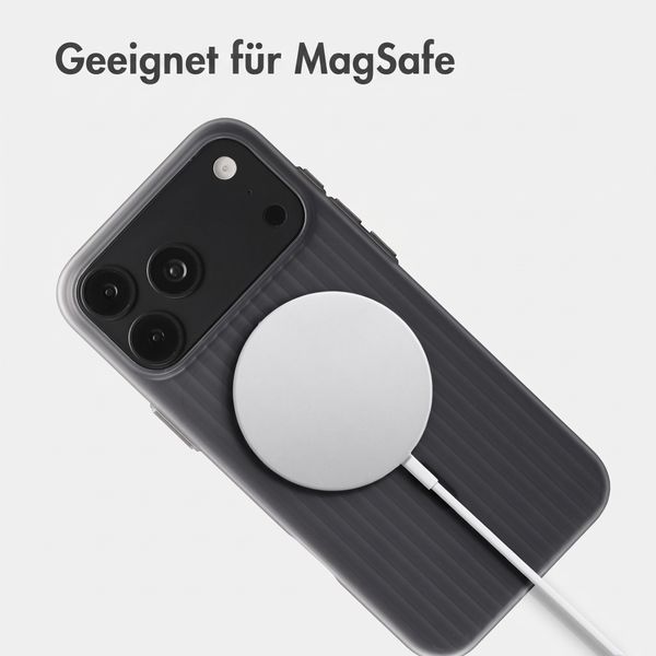 Accezz Lite Backcover mit MagSafe | Fluted | Apple iPhone 18 Pro / 17 Pro - Matte Black