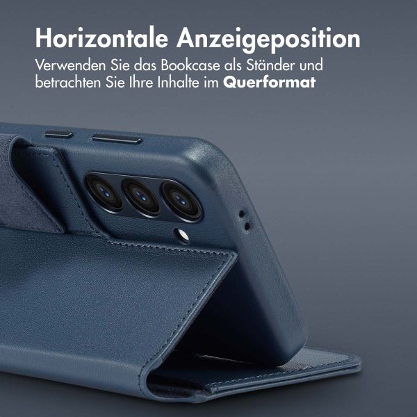 Accezz 2-in-1 Klapphülle aus Leder mit MagSafe Samsung Galaxy S24 - Nightfall Blue