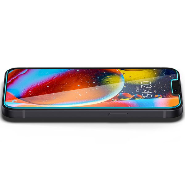 Spigen GLAStR Fit Displayschutzfolie 2er-Pack + Applicator Apple iPhone 17e / 16e / 14 / 13 / 13 Pro