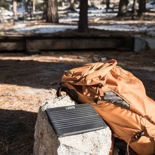 UAG Metropolis Klapphülle Apple iPad 9 (2021) 10.2 Zoll / iPad 8 (2020) 10.2 Zoll / iPad 7 (2019) 10.2 Zoll - Schwarz