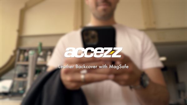 Accezz Leather Backcover mit MagSafe Apple iPhone 14 Plus - Dunkelblau