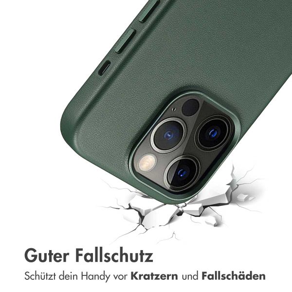 Accezz MagSafe Leather Backcover Apple iPhone 13 Pro - Cedar Green